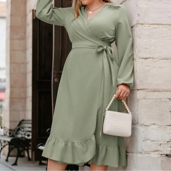 Shein Simplee Plus Green Springtime Dress - Picture 2 of 10